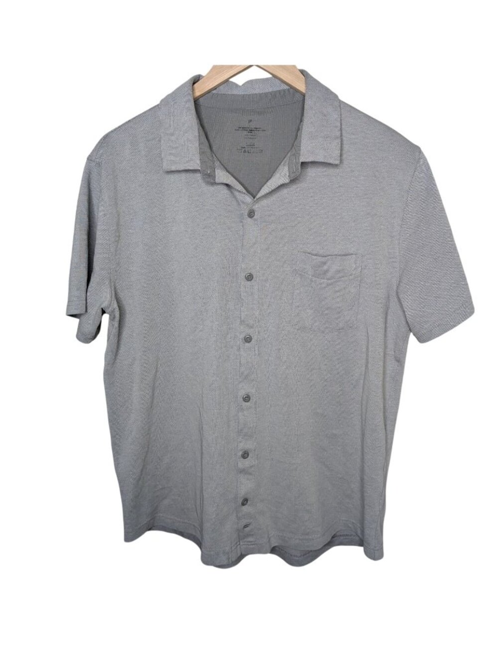 Fabletics the dash mens Short-Sleeve Light Gray Button-Up top Large